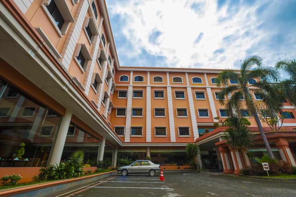 Semesta Heritage Hotel & Convention Semarang Exteriér fotografie