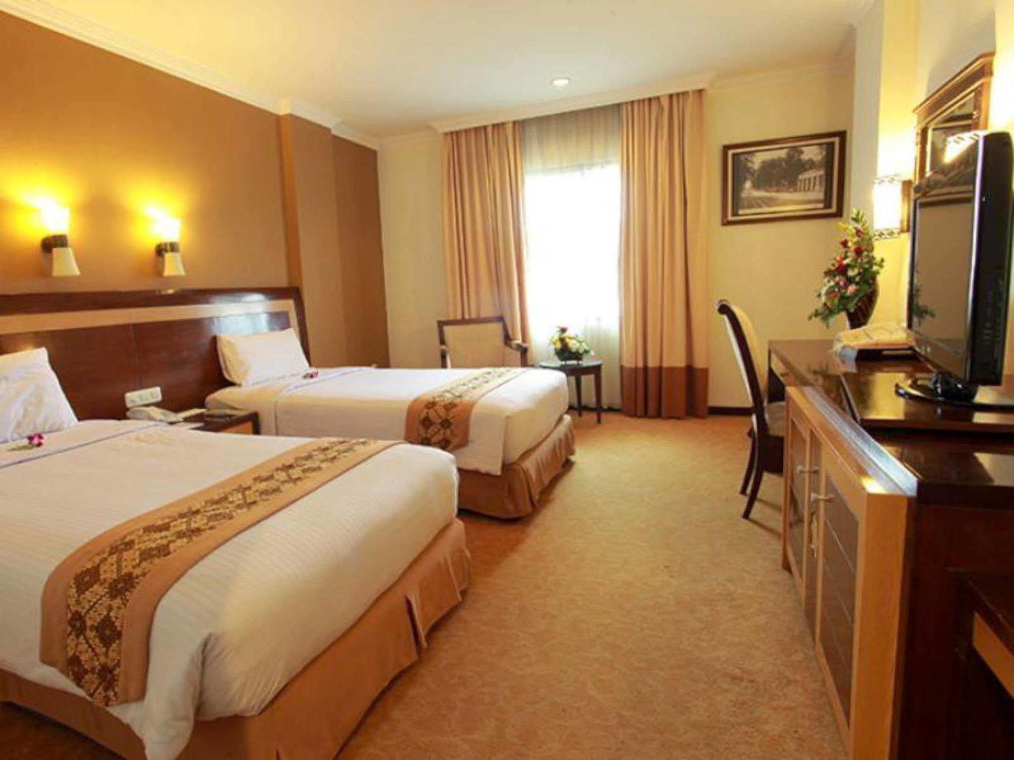 Semesta Heritage Hotel & Convention Semarang Exteriér fotografie